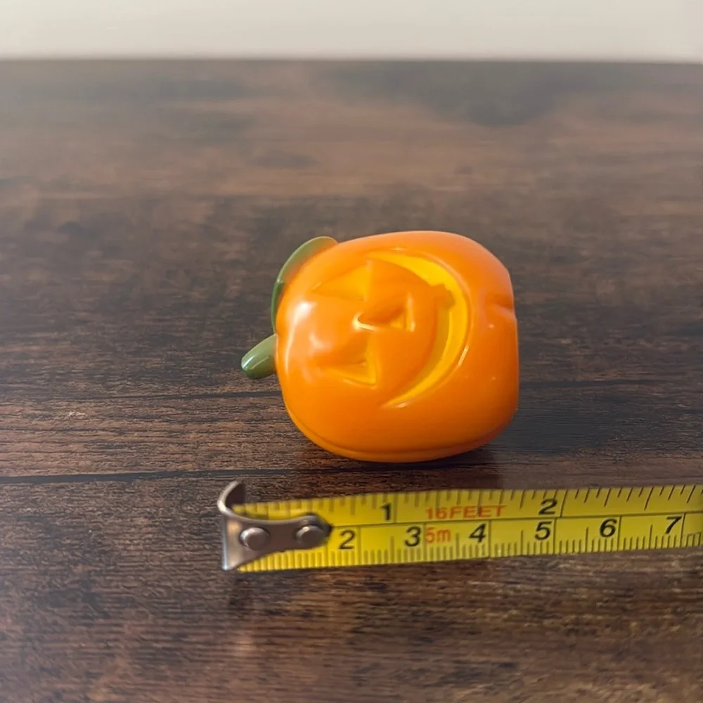 Hallmark Merry Miniatures Halloween Happy Pumpkin Resin Jack-O-Lantern Figurine